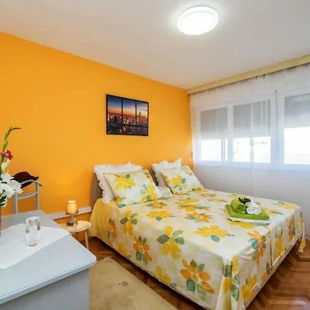 Апартаменты Luxury Center - Two Bedroom With Balcony